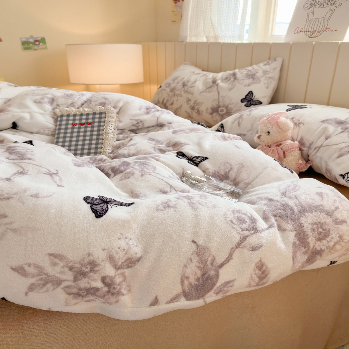 91家纺网 家纺一手货源 找家纺 丽美人家纺 2025新款印花双面加厚绒高克重牛奶绒被罩单品被套单件被套 水墨花蝴蝶