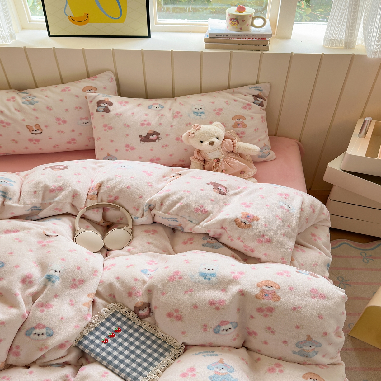 91家纺网 家纺一手货源 找家纺 丽美人家纺 2025新款印花双面加厚绒高克重牛奶绒被罩单品被套单件被套 油画小萌物