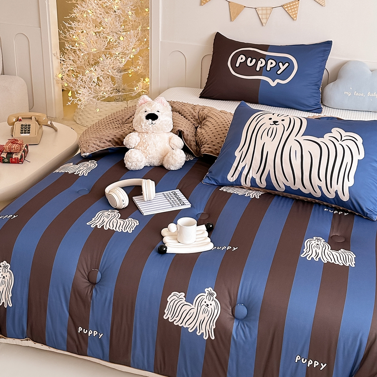 91家纺网 家纺一手货源 找家纺 RYB红黄兰 2025新款设计师原创针织棉暖暖豆豆绒秋冬被芯被子 蓝条哈基米