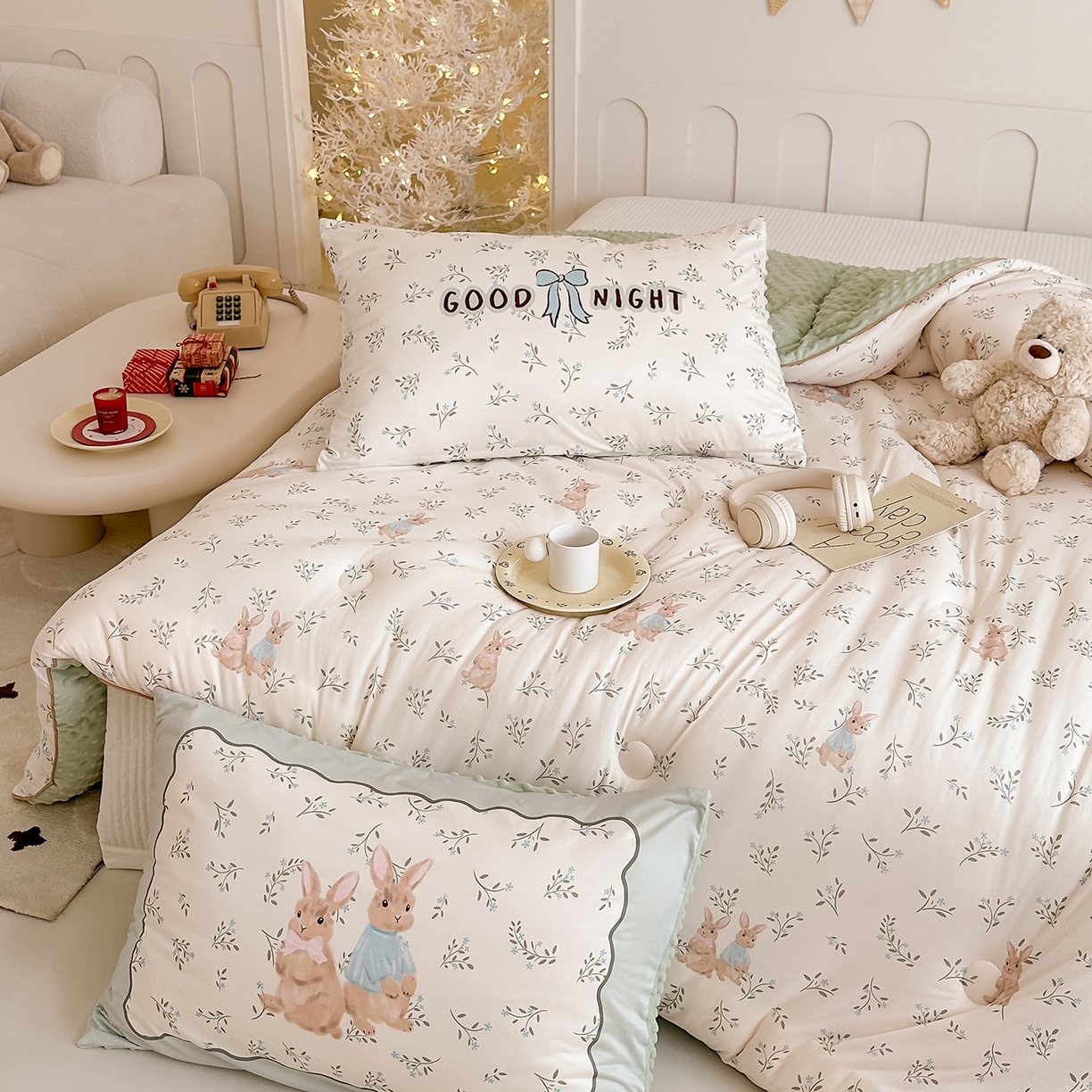 91家纺网 家纺一手货源 找家纺 RYB红黄兰 2025新款设计师原创针织棉暖暖豆豆绒秋冬被芯被子 森林兔子