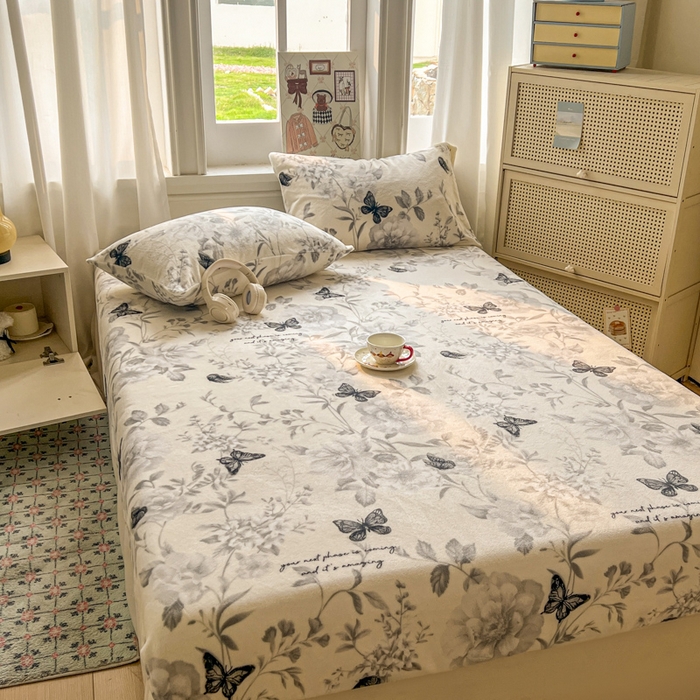 91家纺网 家纺一手货源 找家纺 老K (原美阁） 2025新款高克重牛奶绒床笠三件套 奥黛丽