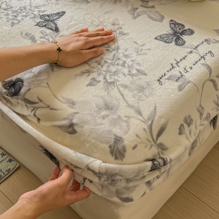 91家纺网 家纺一手货源 找家纺 老K (原美阁） 2025新款高克重牛奶绒床笠三件套 奥黛丽