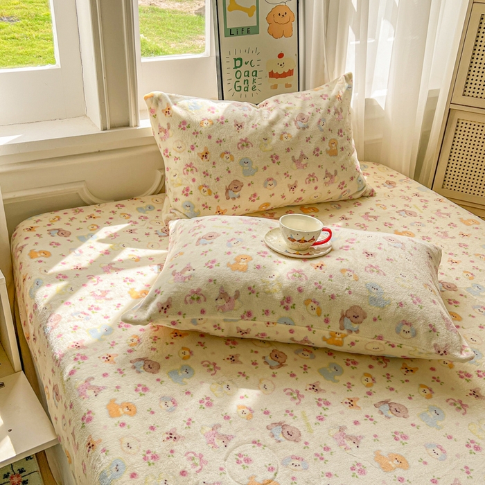 91家纺网 家纺一手货源 找家纺 老K (原美阁） 2025新款高克重牛奶绒床笠三件套 小狗