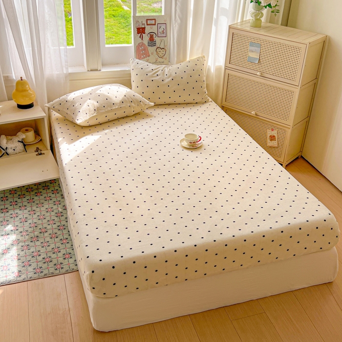 91家纺网 家纺一手货源 找家纺 老K (原美阁） 2025新款高克重牛奶绒床笠三件套 小波点