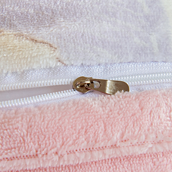 91家纺网 家纺一手货源 找家纺 2025新款A类牛奶绒幼儿园被子三件套儿童卡通双面牛奶绒被套被芯六件套 萌宠之家