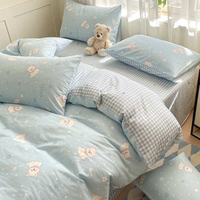 91家纺网 家纺一手货源 找家纺 吉象家纺 2025新款12868全棉印花单被套 蓝色泡芙狗