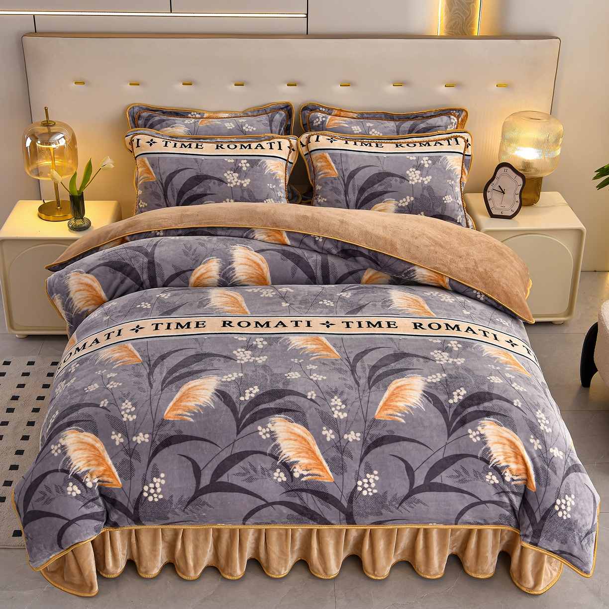 91家纺网 家纺一手货源 找家纺 赫本 2025新品8斤爆品牛奶绒四件套床裙款金雕绒法莱绒四套件 入秋