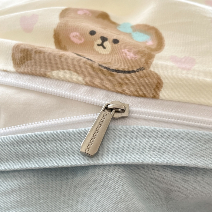 91家纺网 家纺一手货源 找家纺 吉象家纺 2025新款12868全棉印花单被套 奶油甜心熊