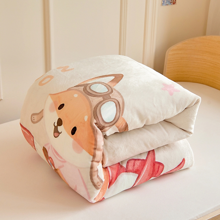 91家纺网 家纺一手货源 找家纺 梵赫 2025新款加厚240克牛奶绒数码印花原创大版卡通幼儿园套件幼儿园三件套 小狐狸去探险