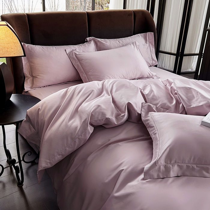 91家纺网 家纺一手货源 找家纺 嘉悦2023新款50*50S双股长绒棉简约纯色埋绳单品被套邂逅邂逅-优雅紫