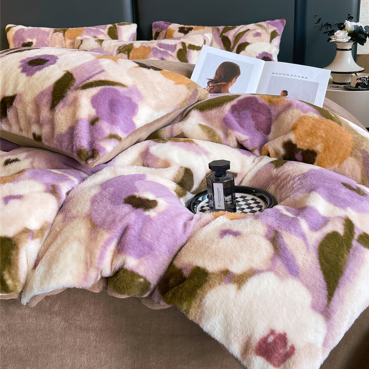 91家纺网 家纺一手货源 找家纺 佰亿莱 2026新款印花兔毛绒双面锁温暖绒四件套 瑾色