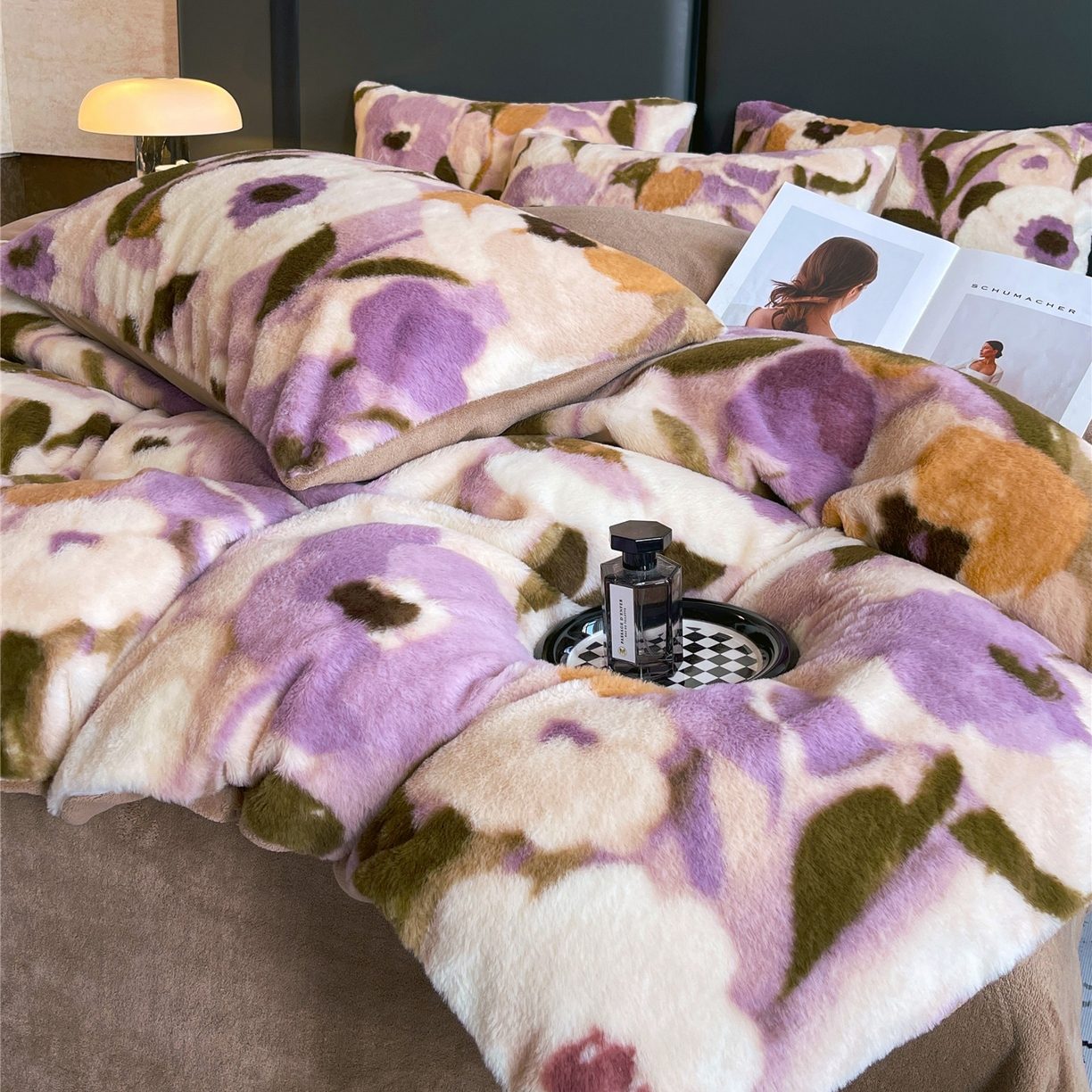 91家纺网 家纺一手货源 找家纺 佰亿莱 2026新款印花兔毛绒双面锁温暖绒四件套 瑾色