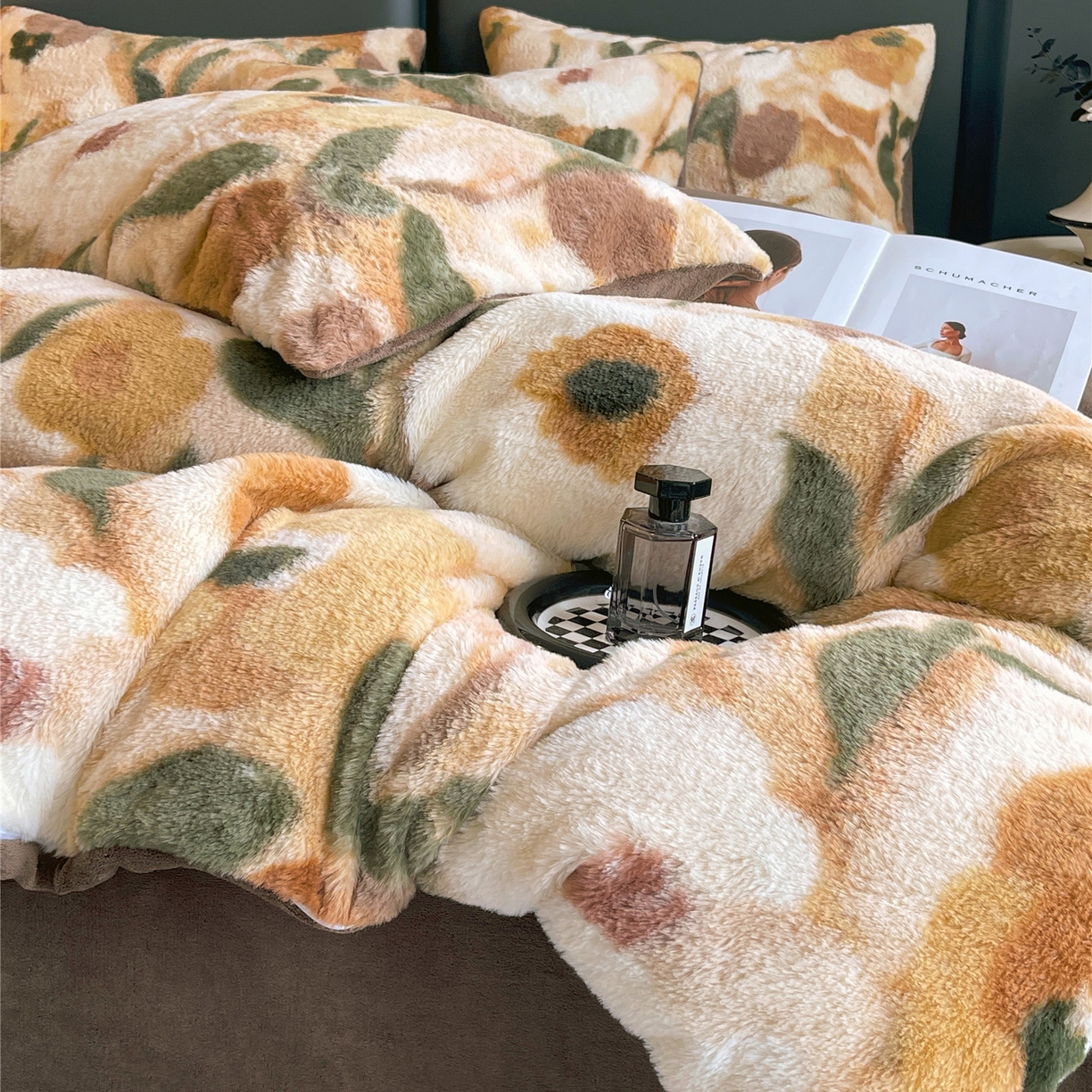 91家纺网 家纺一手货源 找家纺 佰亿莱 2026新款印花兔毛绒双面锁温暖绒四件套 秋离