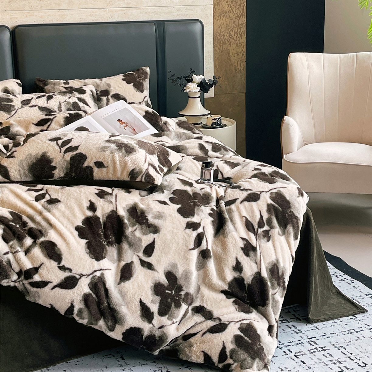 91家纺网 家纺一手货源 找家纺 佰亿莱 2026新款印花兔毛绒双面锁温暖绒四件套 山月记