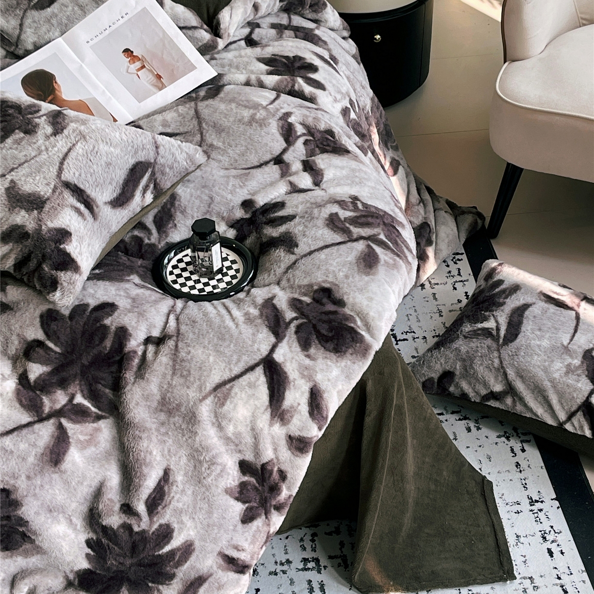 91家纺网 家纺一手货源 找家纺 佰亿莱 2026新款印花兔毛绒双面锁温暖绒四件套 晚棠