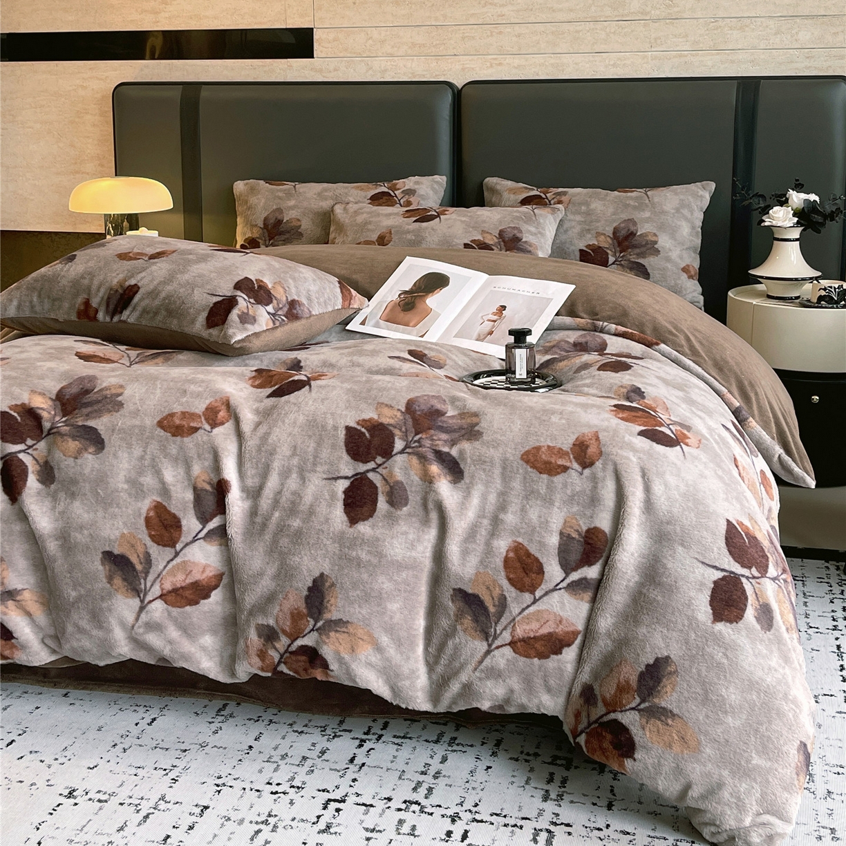 91家纺网 家纺一手货源 找家纺 佰亿莱 2026新款印花兔毛绒双面锁温暖绒四件套 云杉-灰