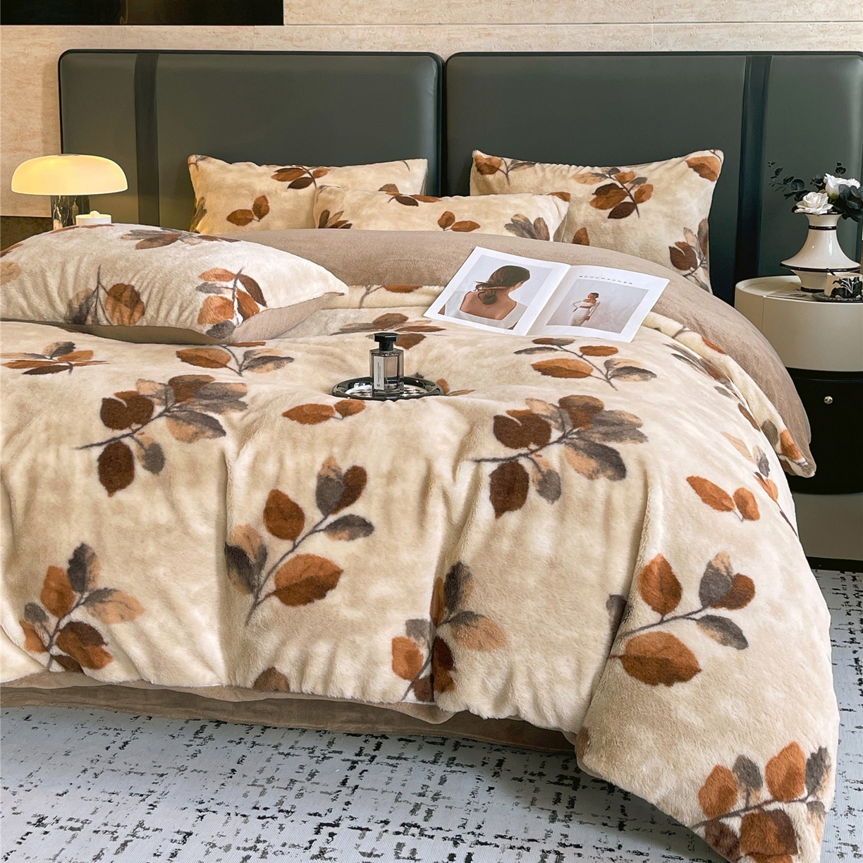 91家纺网 家纺一手货源 找家纺 佰亿莱 2026新款印花兔毛绒双面锁温暖绒四件套 云杉-咖