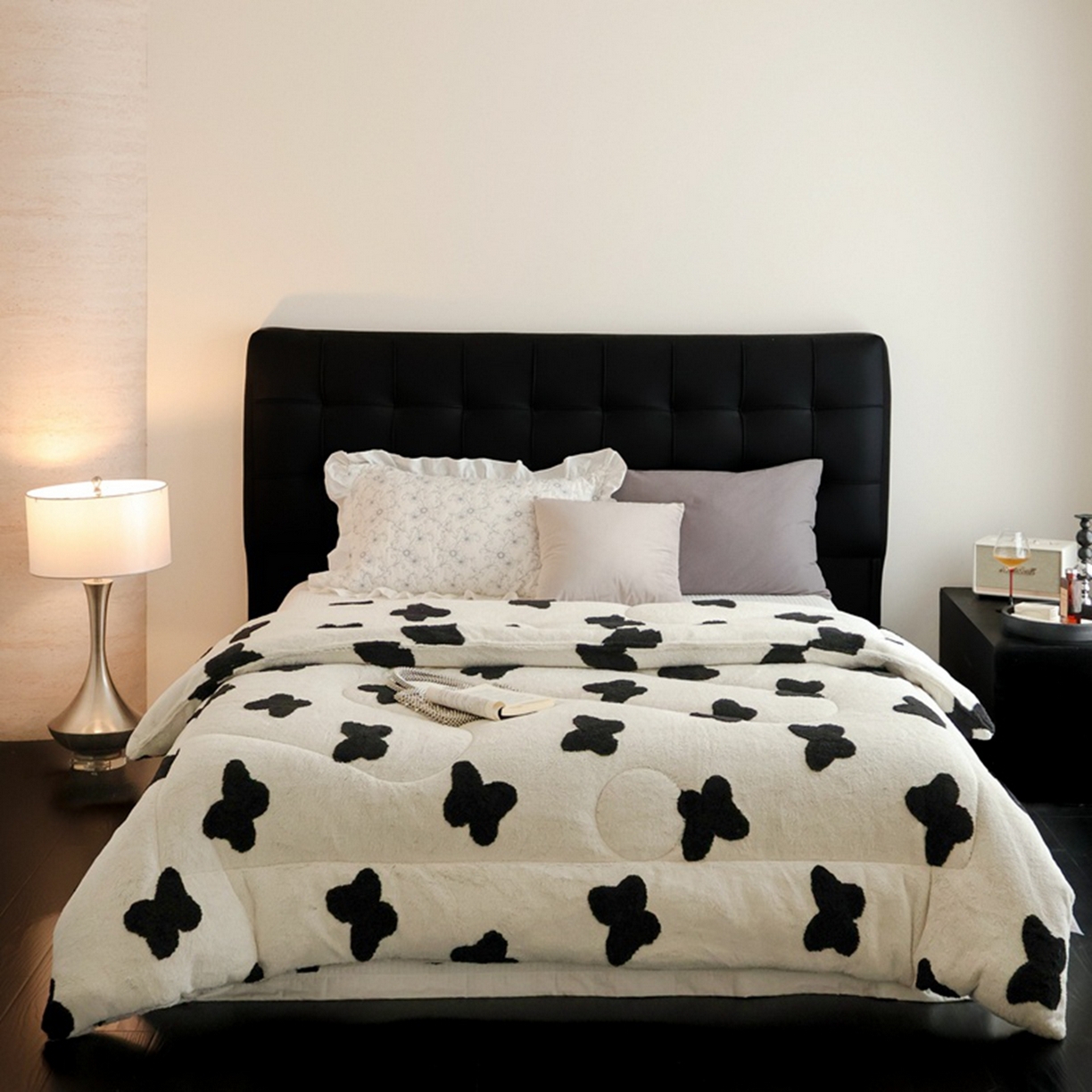 91家纺网 家纺一手货源 找家纺 申龙家纺 2025新款塔芙绒阳离子冬被 蝴蝶