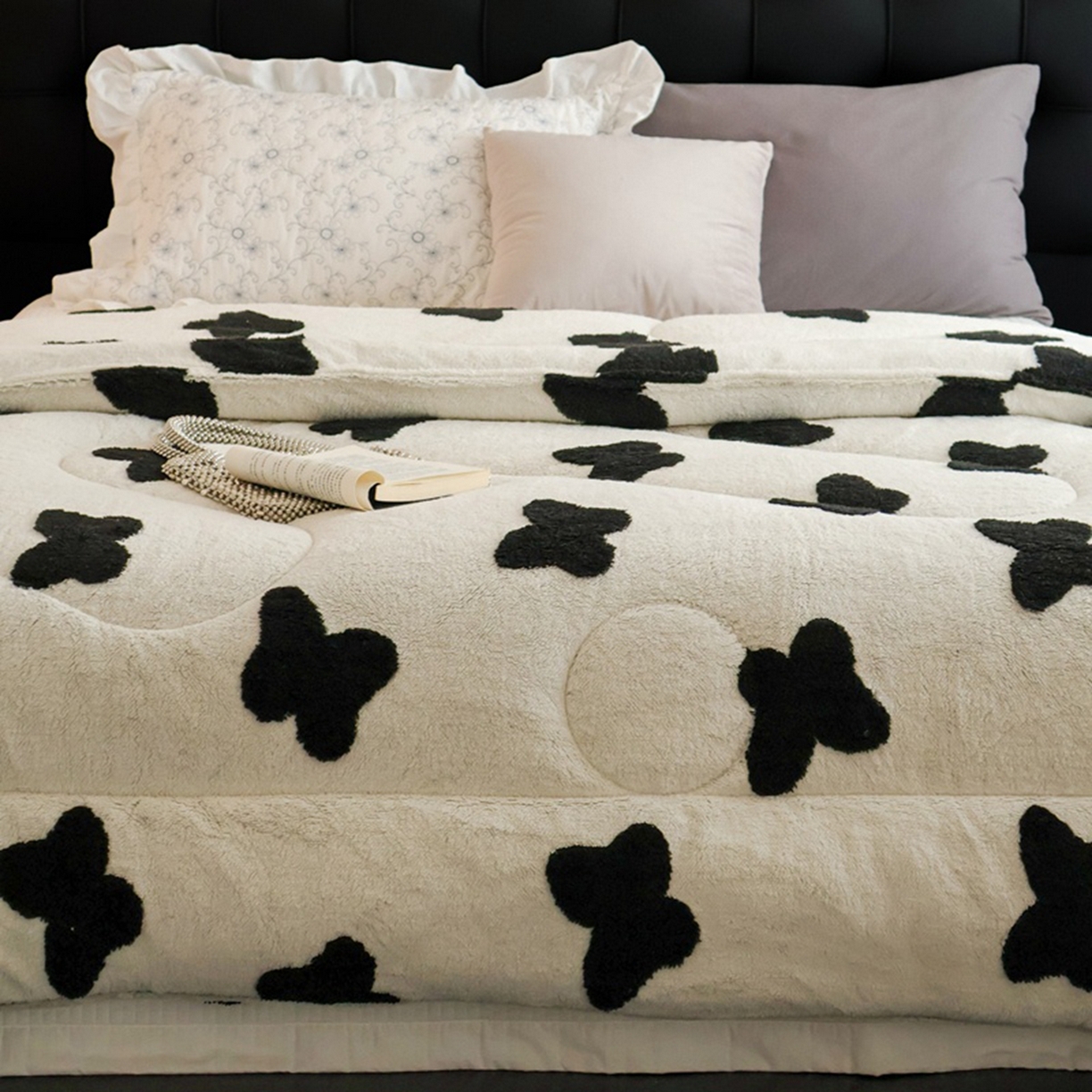 91家纺网 家纺一手货源 找家纺 申龙家纺 2025新款塔芙绒阳离子冬被 蝴蝶