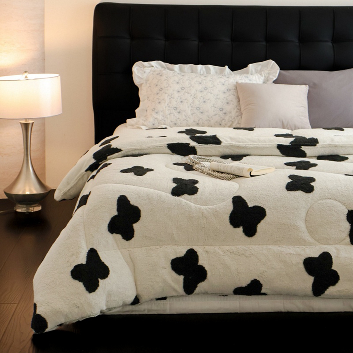 91家纺网 家纺一手货源 找家纺 申龙家纺 2025新款塔芙绒阳离子冬被 蝴蝶