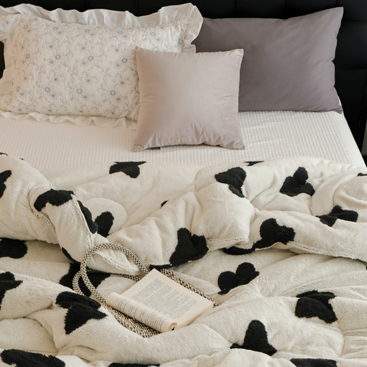 91家纺网 家纺一手货源 找家纺 申龙家纺 2025新款塔芙绒阳离子冬被 蝴蝶