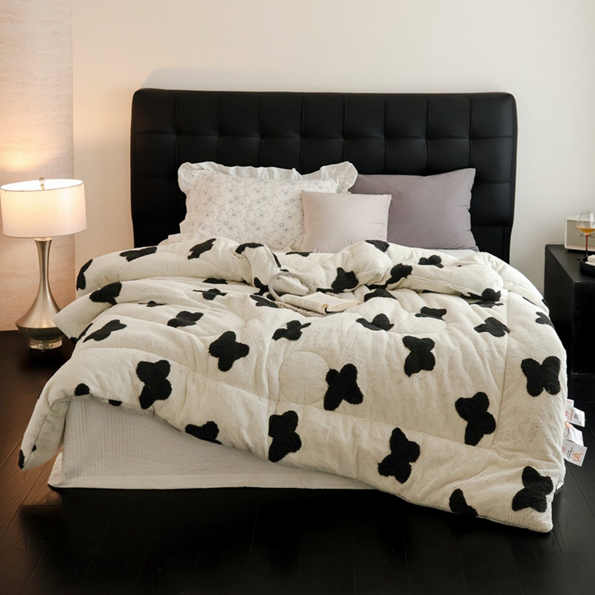 91家纺网 家纺一手货源 找家纺 申龙家纺 2025新款塔芙绒阳离子冬被 蝴蝶