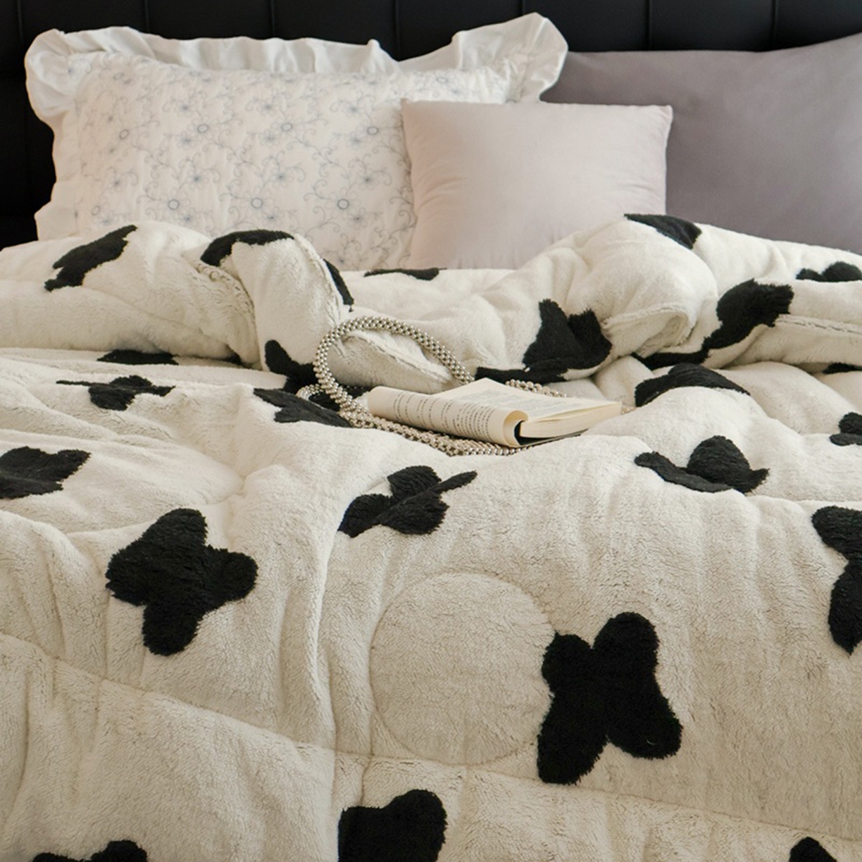 91家纺网 家纺一手货源 找家纺 申龙家纺 2025新款塔芙绒阳离子冬被 蝴蝶