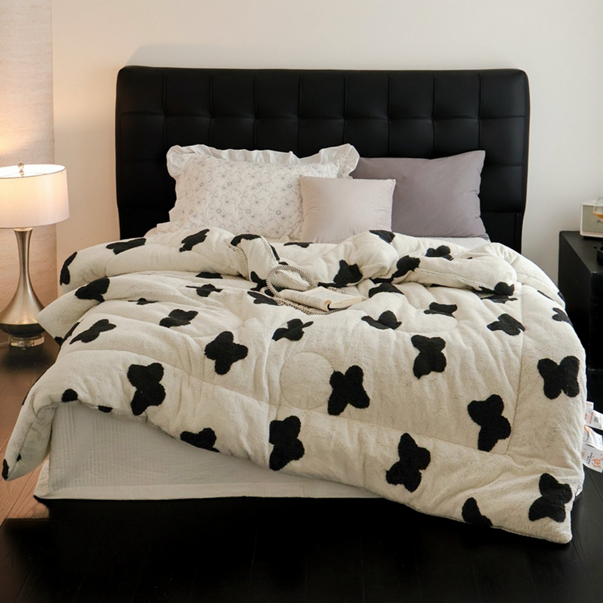 91家纺网 家纺一手货源 找家纺 申龙家纺 2025新款塔芙绒阳离子冬被 蝴蝶