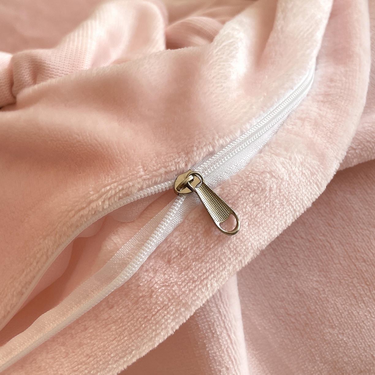 91家纺网 家纺一手货源 找家纺 （总）民新家纺 2025新款牛奶绒毛巾绣贴布绣花四件套