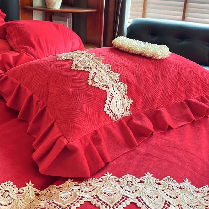 91家纺网 家纺一手货源 找家纺 瑞宝 2025新款宝宝绒床盖四件套-北欧风情（控价 308起） 北欧风情-中国红