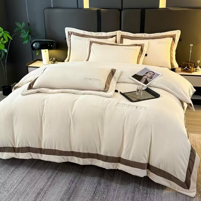 91家纺网 家纺一手货源 找家纺 淳绵家居 2025新款高克重超厚云芙绒轻奢拼色工艺款四件套 云芙绒-米色