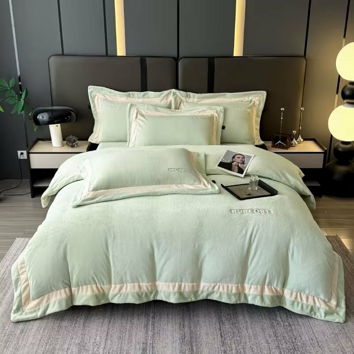 淳绵家居 2025新款高克重超厚云芙绒轻奢拼色工艺款四件套 云芙绒果绿