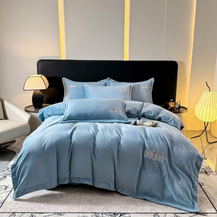 91家纺网 家纺一手货源 找家纺 （总）淳绵家居 2025新款高克重全消光牛奶绒绵羊绒四件套-爱丽丝