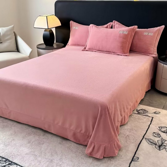 91家纺网 家纺一手货源 找家纺 淳绵家居 2025新款高克重全消光牛奶绒绵羊绒四件套-爱丽丝 爱丽丝-豆沙