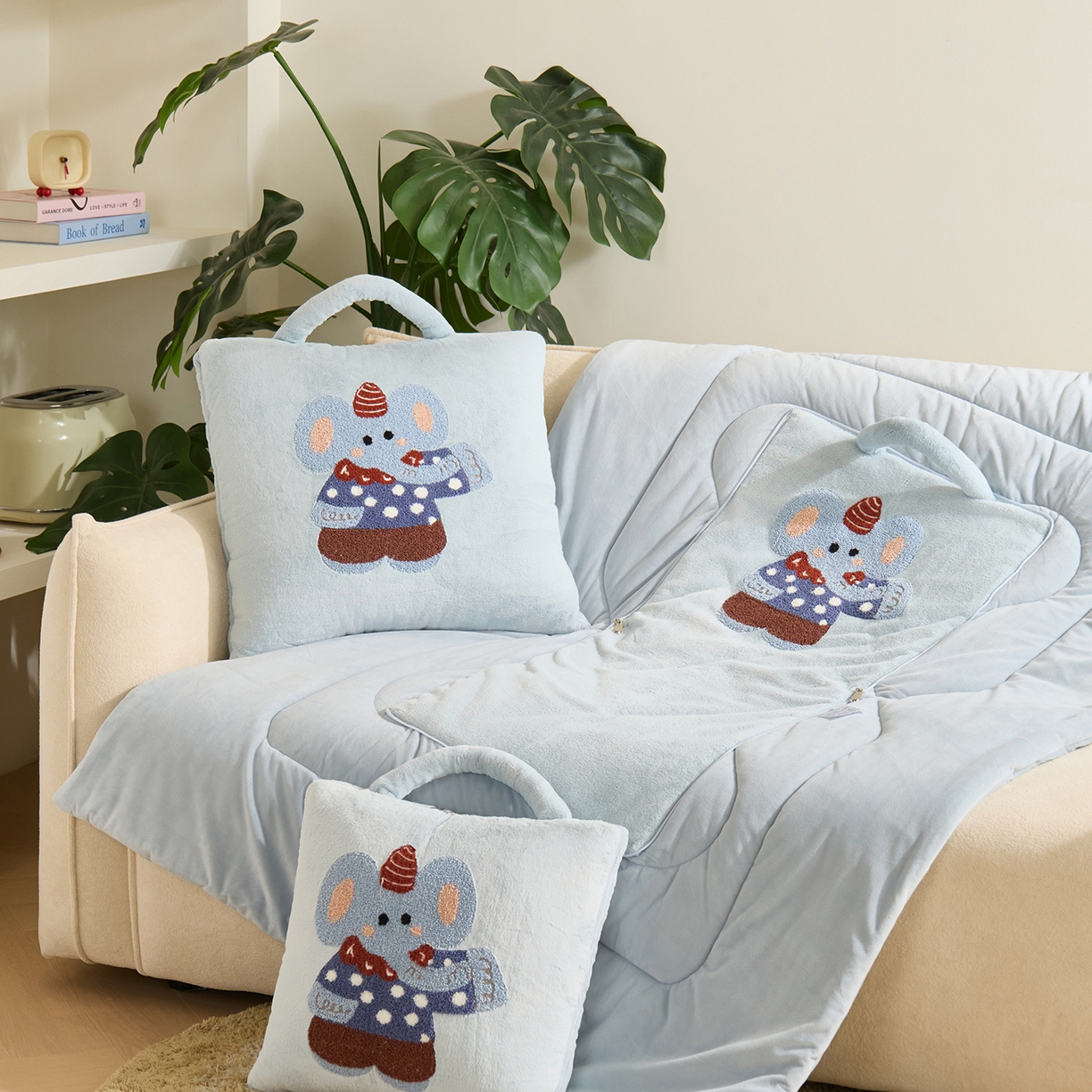 多米家居 2025新款可爱卡通双荣毛巾绣抱枕被 绅士小象 40*40展开105*145