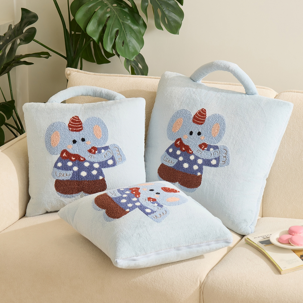 91家纺网 家纺一手货源 找家纺 多米家居 2025新款可爱卡通双荣毛巾绣抱枕被 绅士小象 40*40展开105*145