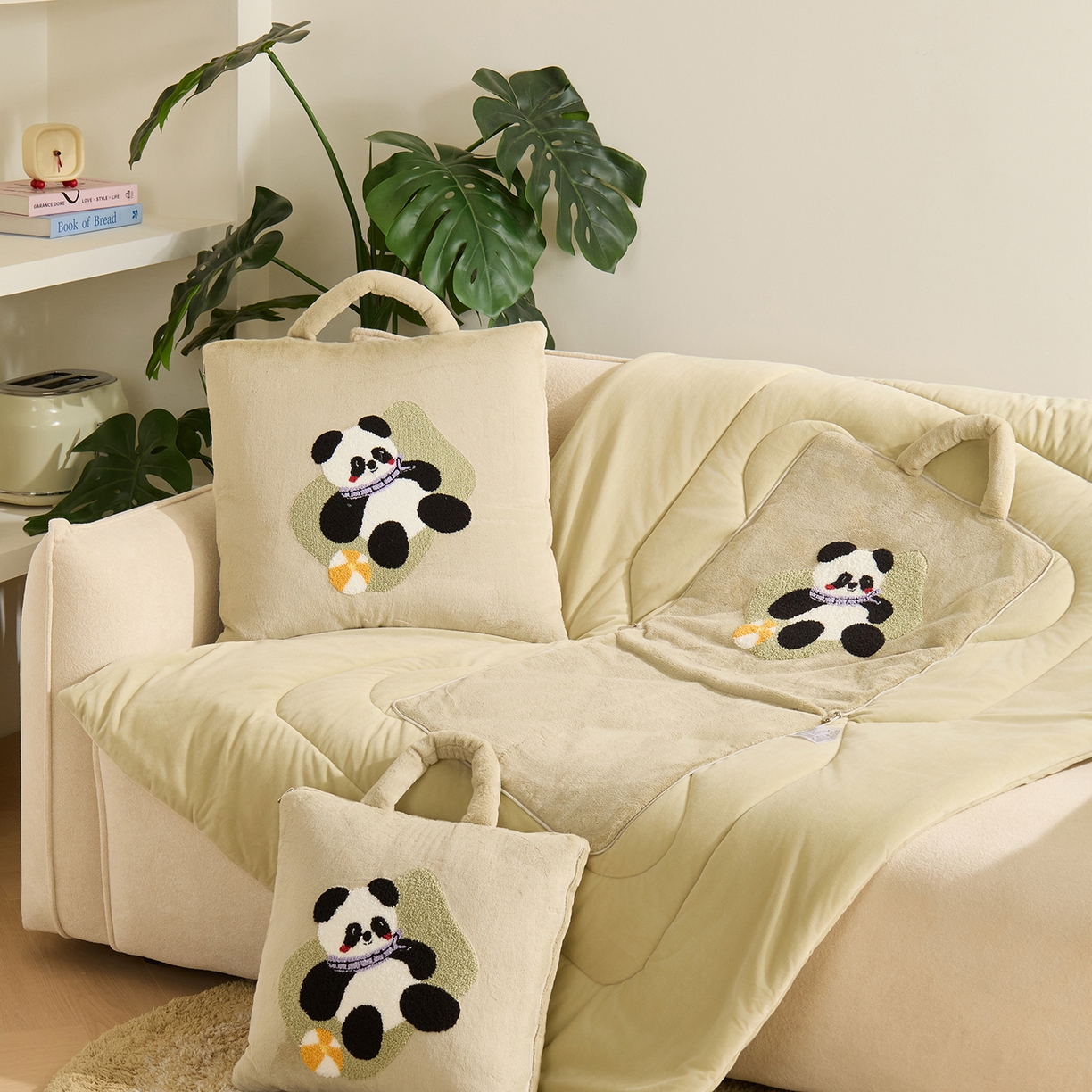 91家纺网 家纺一手货源 找家纺 多米家居 2025新款可爱卡通双荣毛巾绣抱枕被 躺平熊猫 40*40展开105*145