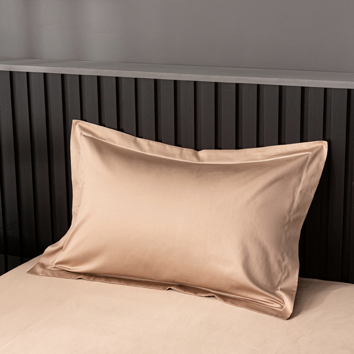 91家纺网 家纺一手货源 找家纺 姝辰 2025新款50双股贡缎（100S）全棉纯棉贡缎纯色纯棉单人成人单枕套 枕套单件 奶咖