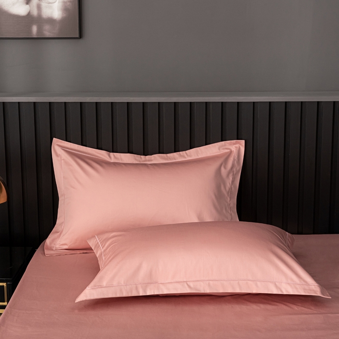91家纺网 家纺一手货源 找家纺 姝辰 2025新款50双股贡缎（100S）全棉纯棉贡缎纯色纯棉单人成人单枕套 枕套单件 珊瑚粉