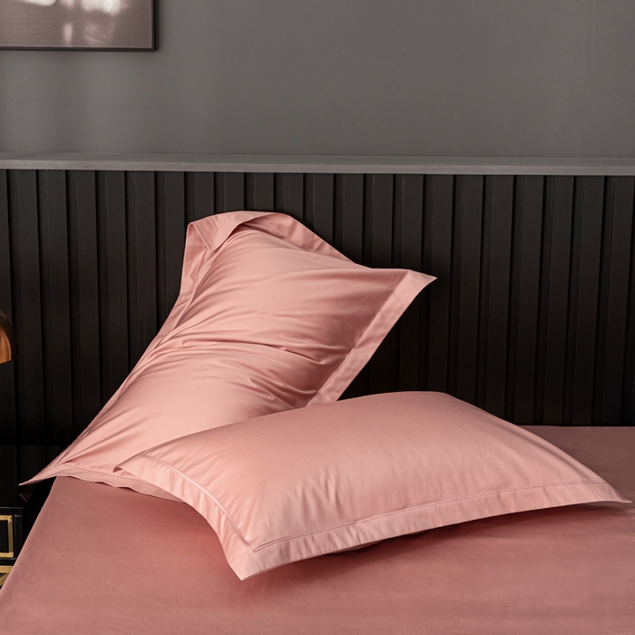 91家纺网 家纺一手货源 找家纺 姝辰 2025新款50双股贡缎（100S）全棉纯棉贡缎纯色纯棉单人成人单枕套 枕套单件 珊瑚粉