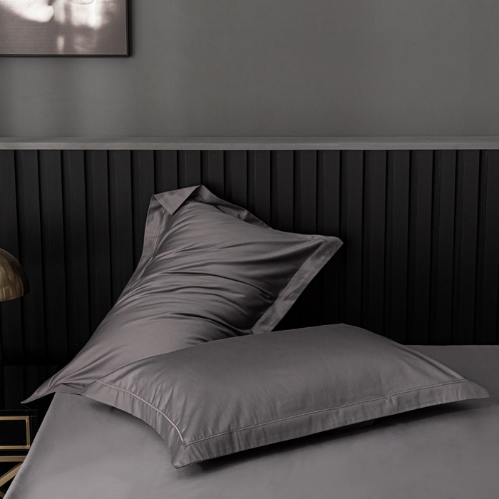 91家纺网 家纺一手货源 找家纺 姝辰 2025新款50双股贡缎（100S）全棉纯棉贡缎纯色纯棉单人成人单枕套 枕套单件 墨灰