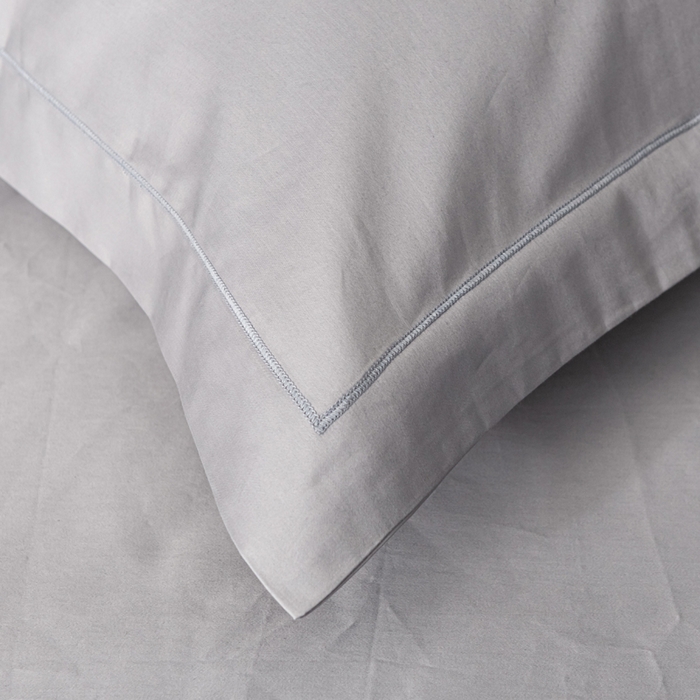 91家纺网 家纺一手货源 找家纺 姝辰 2025新款50双股贡缎（100S）全棉纯棉贡缎纯色纯棉单人成人单枕套 枕套单件 雅灰