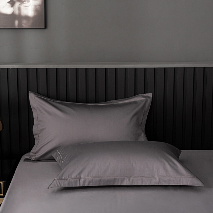 91家纺网 家纺一手货源 找家纺 姝辰 2025新款50双股贡缎（100S）全棉纯棉贡缎纯色纯棉单人成人单枕套 枕套单件 墨灰