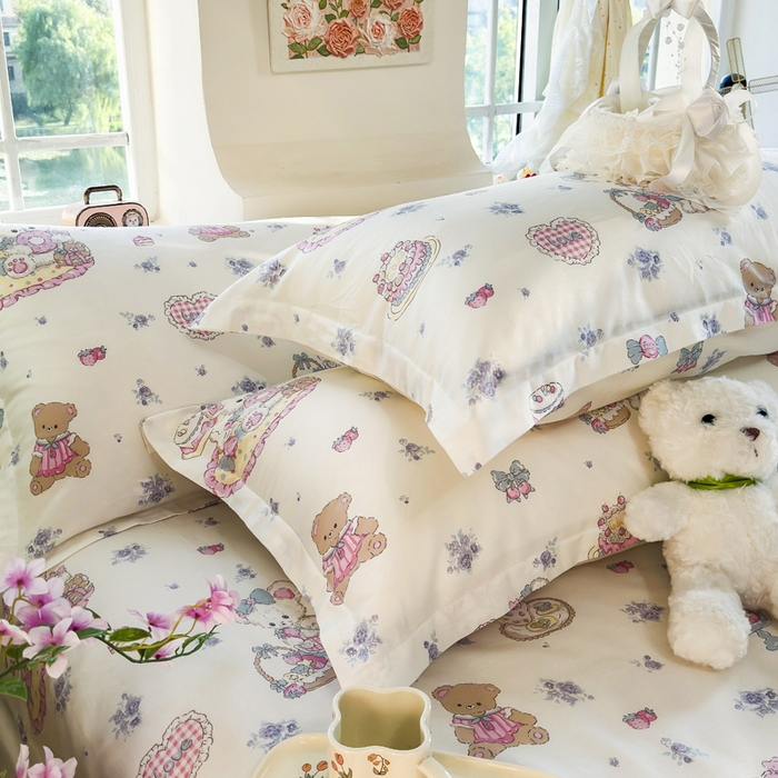 91家纺网 家纺一手货源 找家纺 姝辰 2025新款全棉纯棉印花双人长枕套纯棉加长单枕套 蛋糕小熊