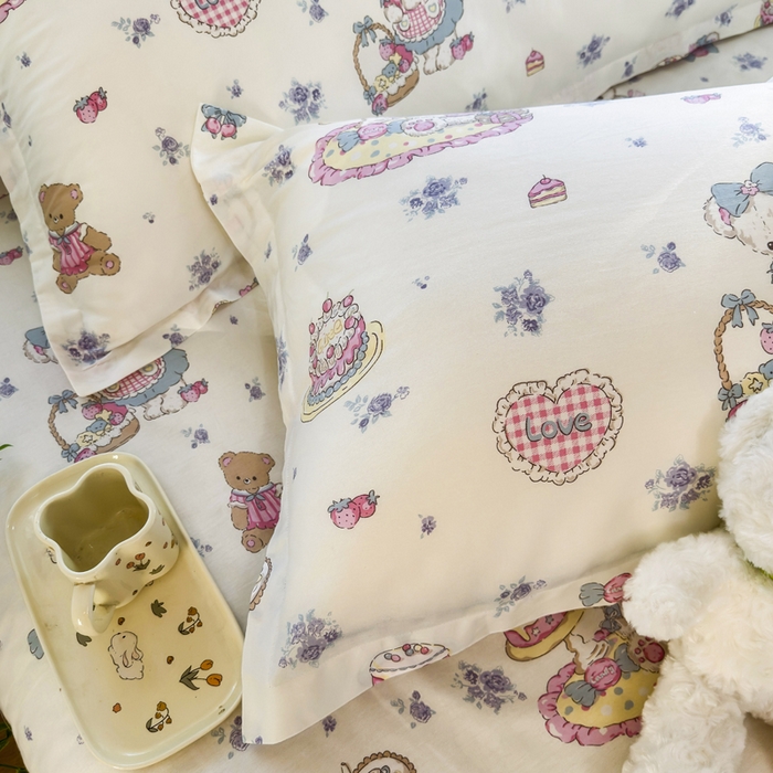 91家纺网 家纺一手货源 找家纺 姝辰 2025新款全棉纯棉印花双人长枕套纯棉加长单枕套 蛋糕小熊
