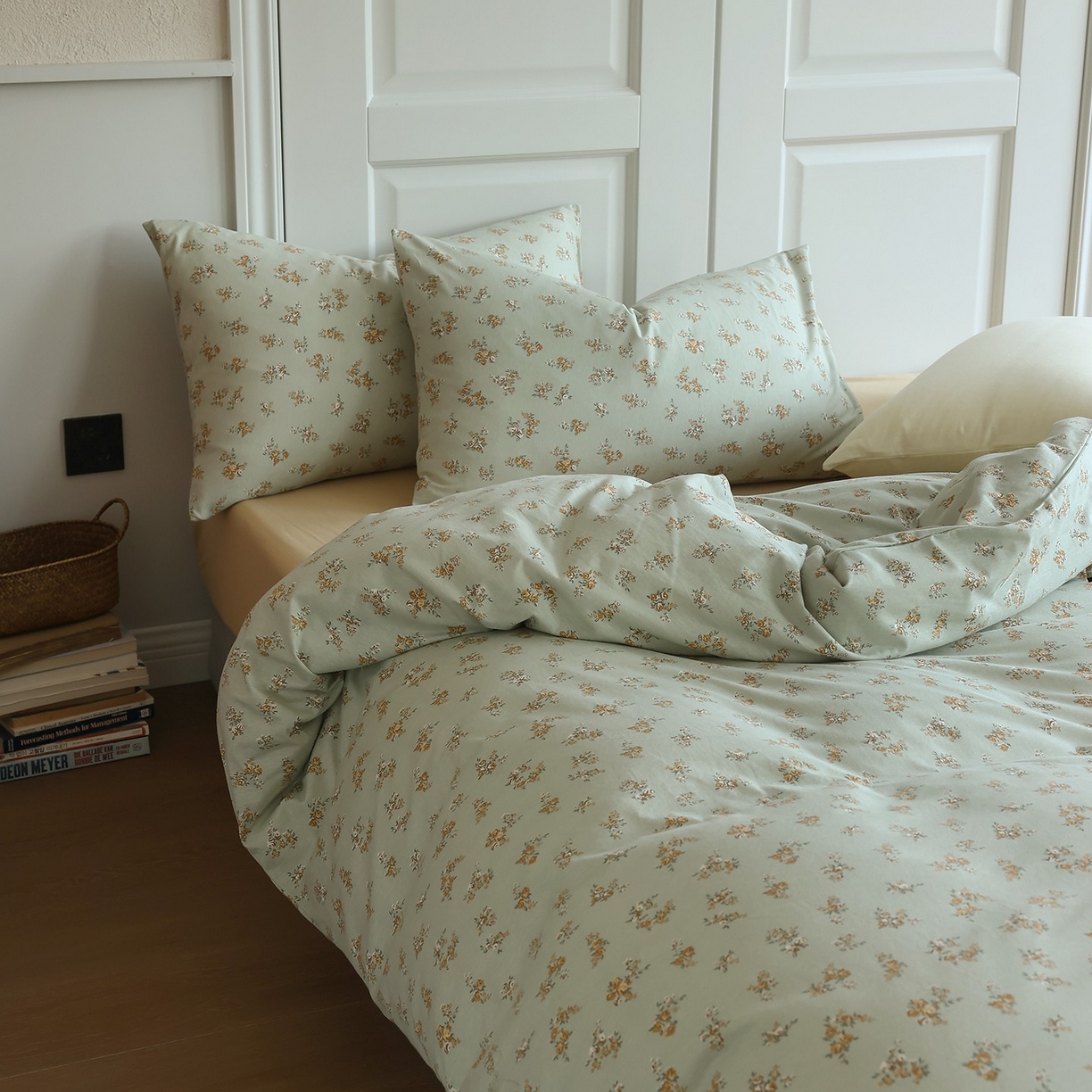 91家纺网 家纺一手货源 找家纺 爱丽丝 2025新款亲肤舒适针织棉四件套系列 复古玫瑰