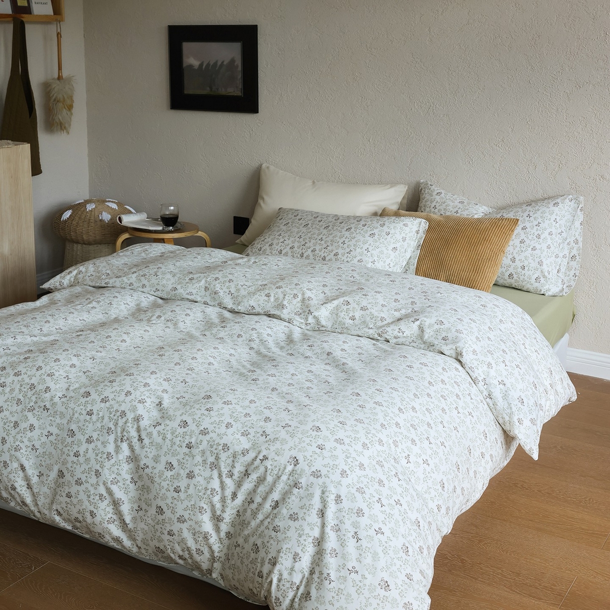 91家纺网 家纺一手货源 找家纺 爱丽丝 2025新款亲肤舒适针织棉四件套系列 桃花朵朵绿