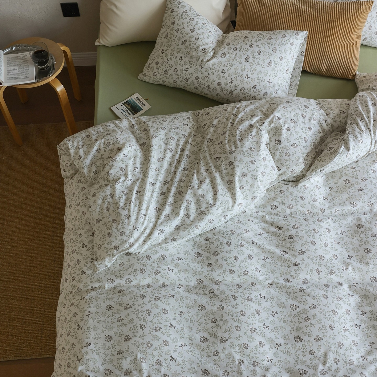 91家纺网 家纺一手货源 找家纺 爱丽丝 2025新款亲肤舒适针织棉四件套系列 桃花朵朵绿