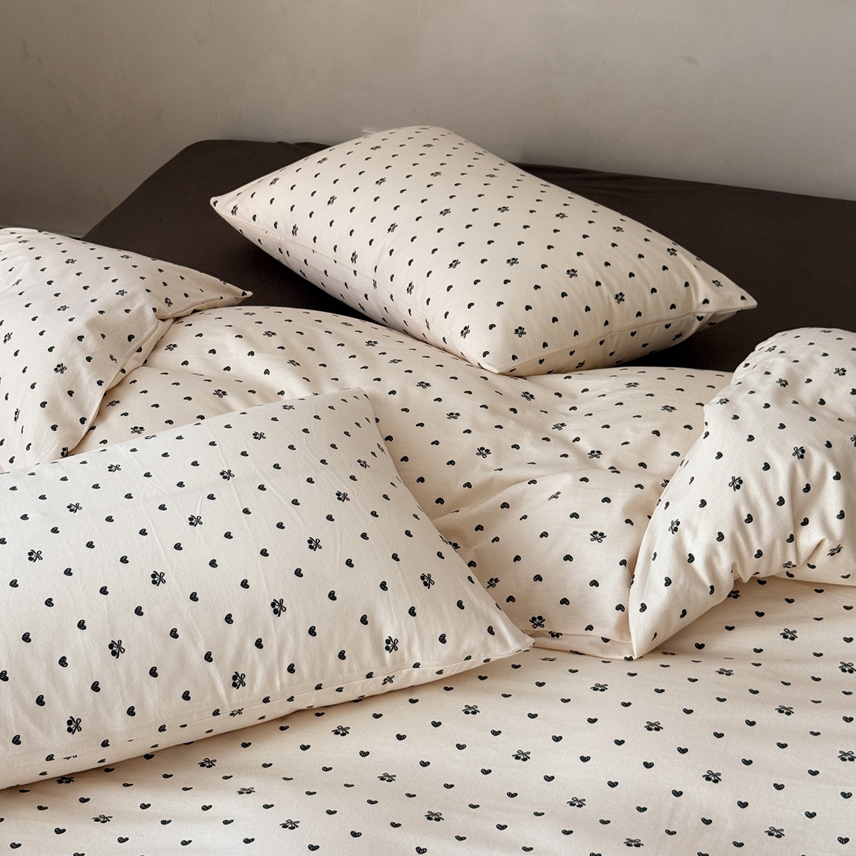 91家纺网 家纺一手货源 找家纺 爱丽丝 2025新款亲肤舒适针织棉四件套系列 甜心