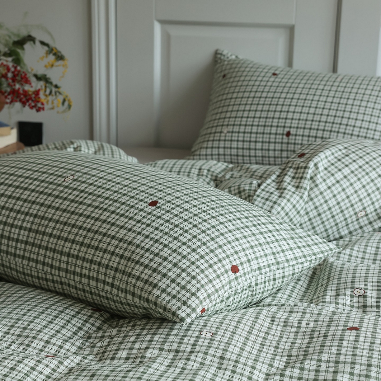 91家纺网 家纺一手货源 找家纺 爱丽丝 2025新款亲肤舒适针织棉四件套系列 条纹苹果绿